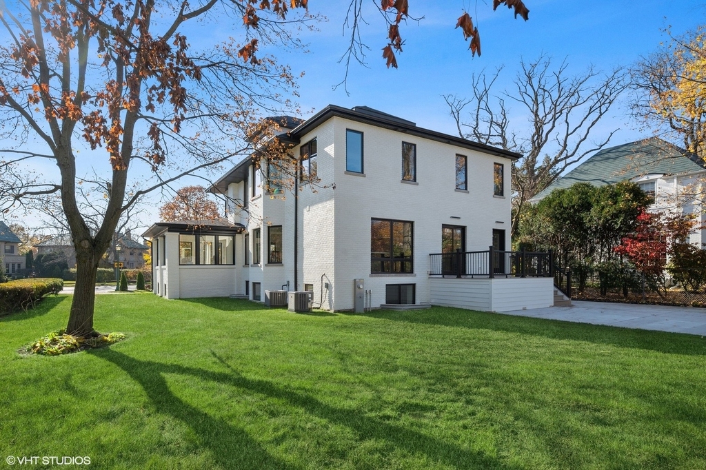 704 Sheridan Road - Photo 46