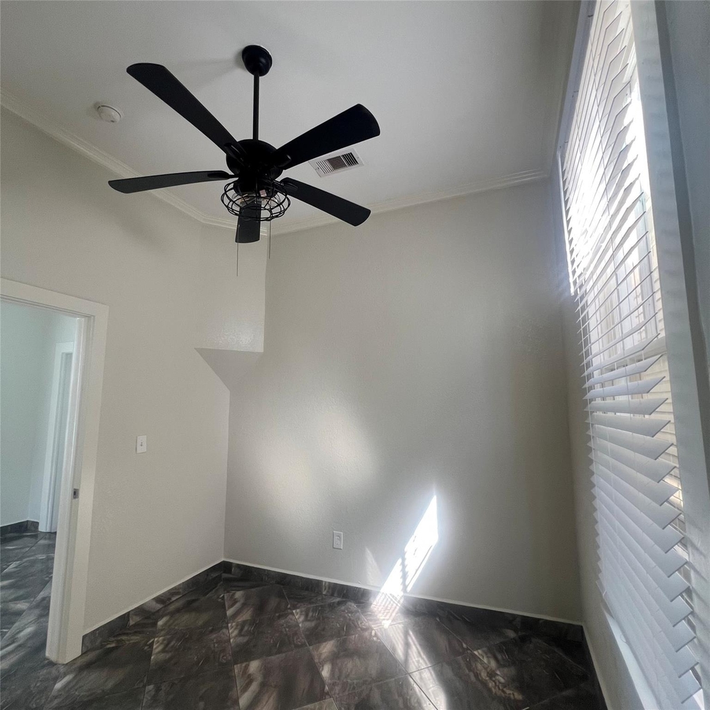 2809 Avenue O 1/2 - Photo 4