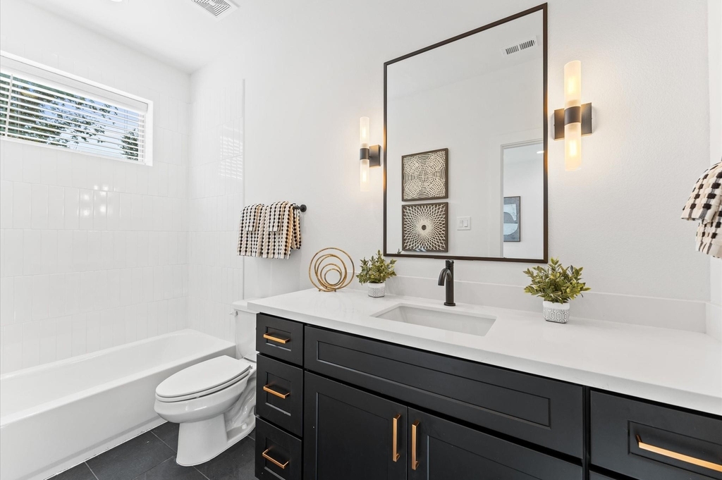 7809 Amelia Road - Photo 25