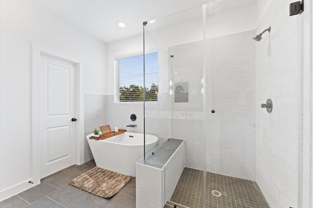 7809 Amelia Road - Photo 19