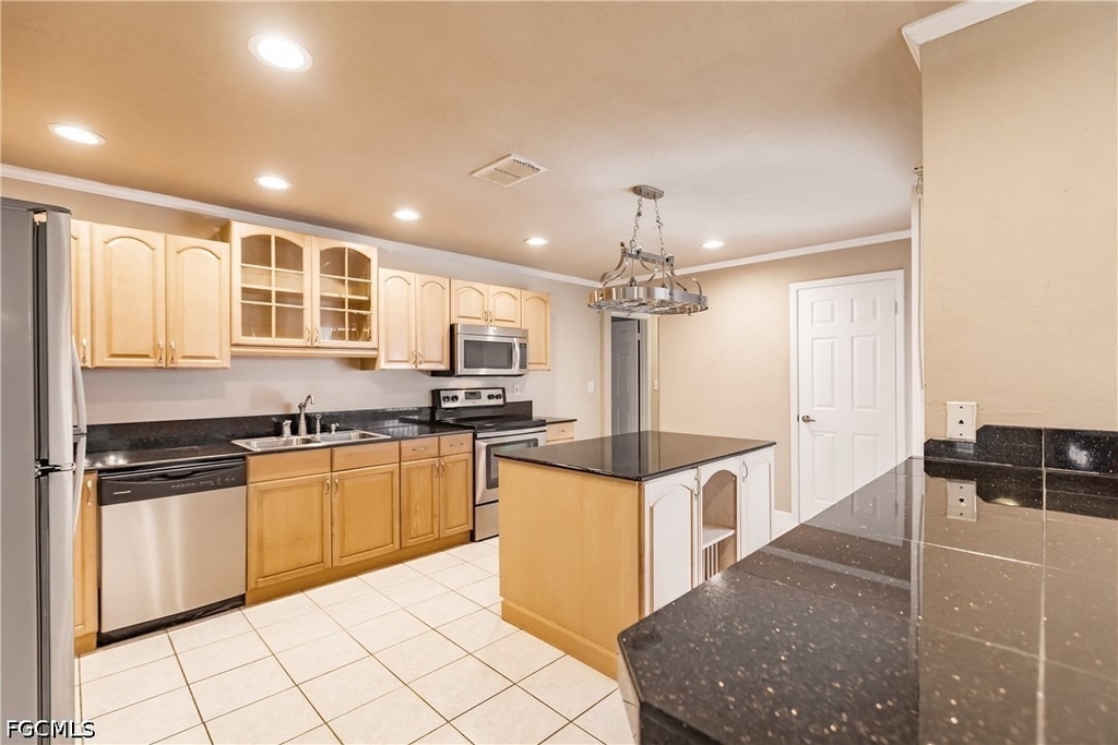 2516 Se 22nd Avenue - Photo 11