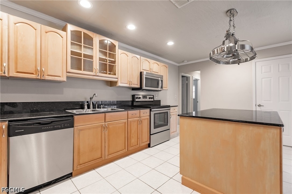 2516 Se 22nd Avenue - Photo 16