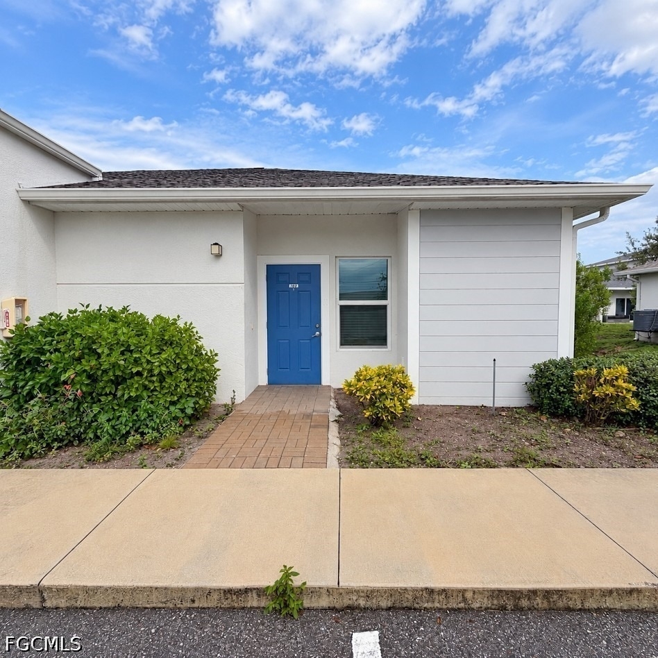 3325 Sw 8th Place - Photo 0