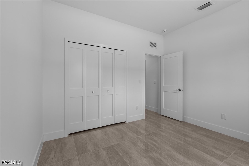828 Genoa Avenue S - Photo 33