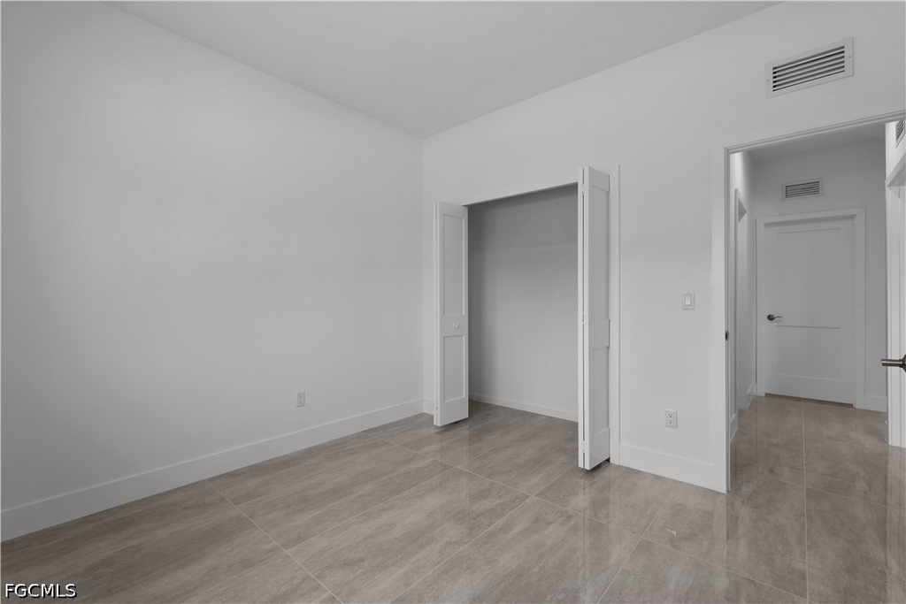 828 Genoa Avenue S - Photo 29
