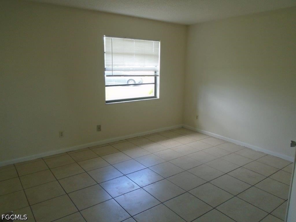 1539 Medford Place - Photo 4