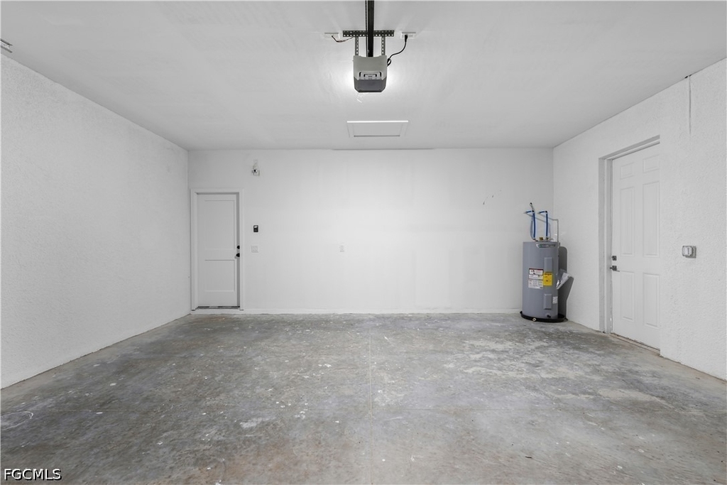 1142 Dutchess Street E - Photo 44