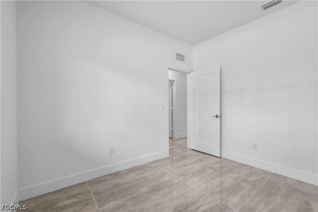 1142 Dutchess Street E - Photo 28