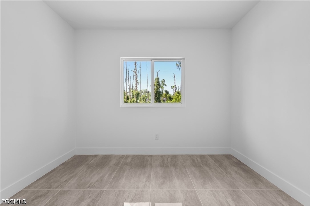 1142 Dutchess Street E - Photo 38