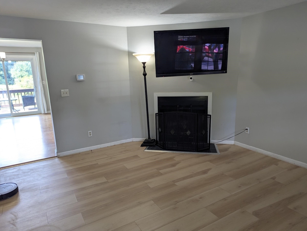 160 Winterwood - Photo 1