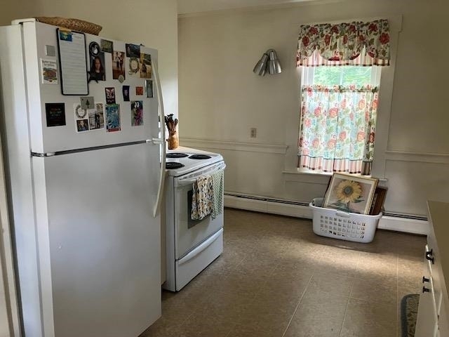 166 Main - Photo 3