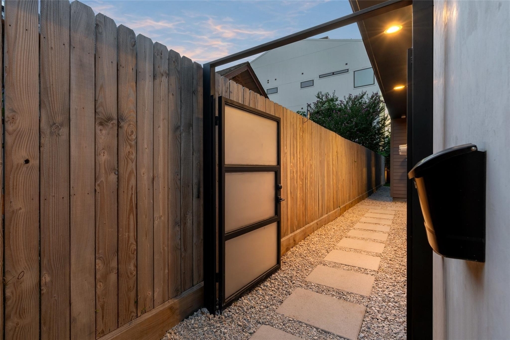1728 Ridgewood Street - Photo 44