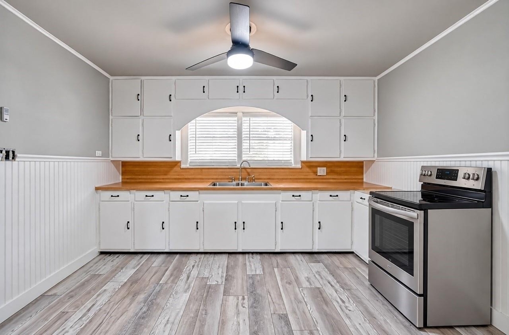 9314 Church Street - Photo 7