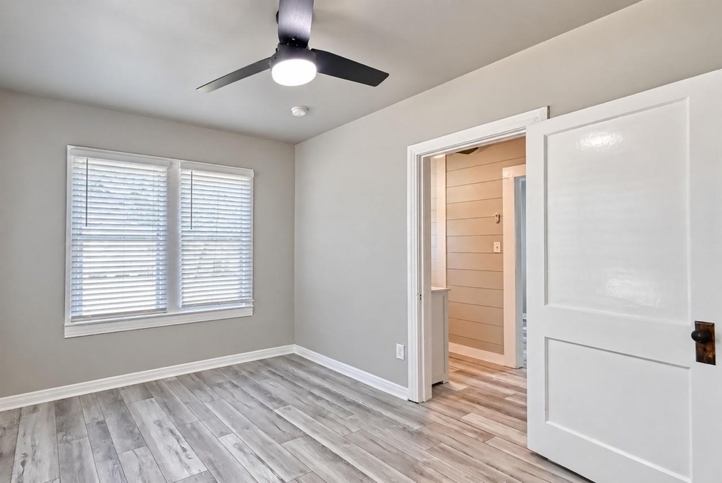 9314 Church Street - Photo 12