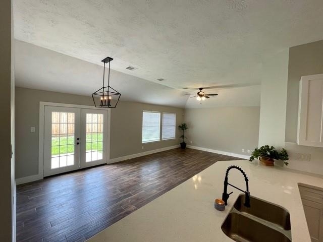 318 Old Spring Lane - Photo 6