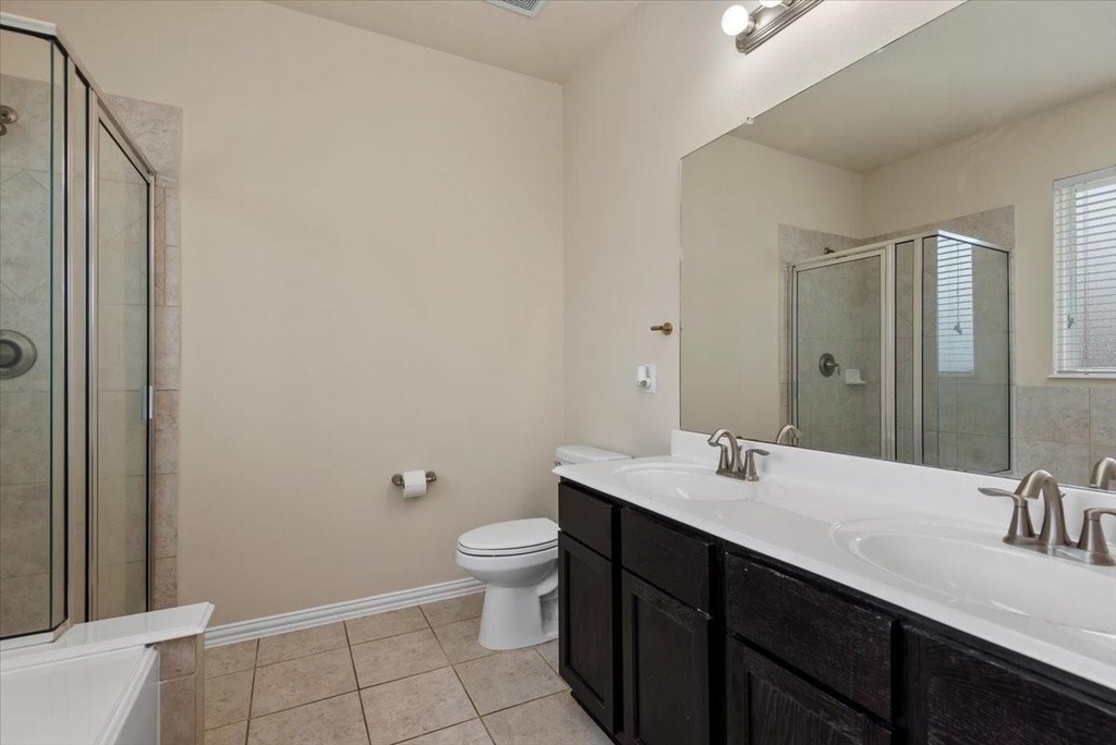 2217 Pine Creek Court - Photo 13