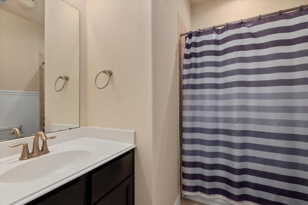 2217 Pine Creek Court - Photo 18