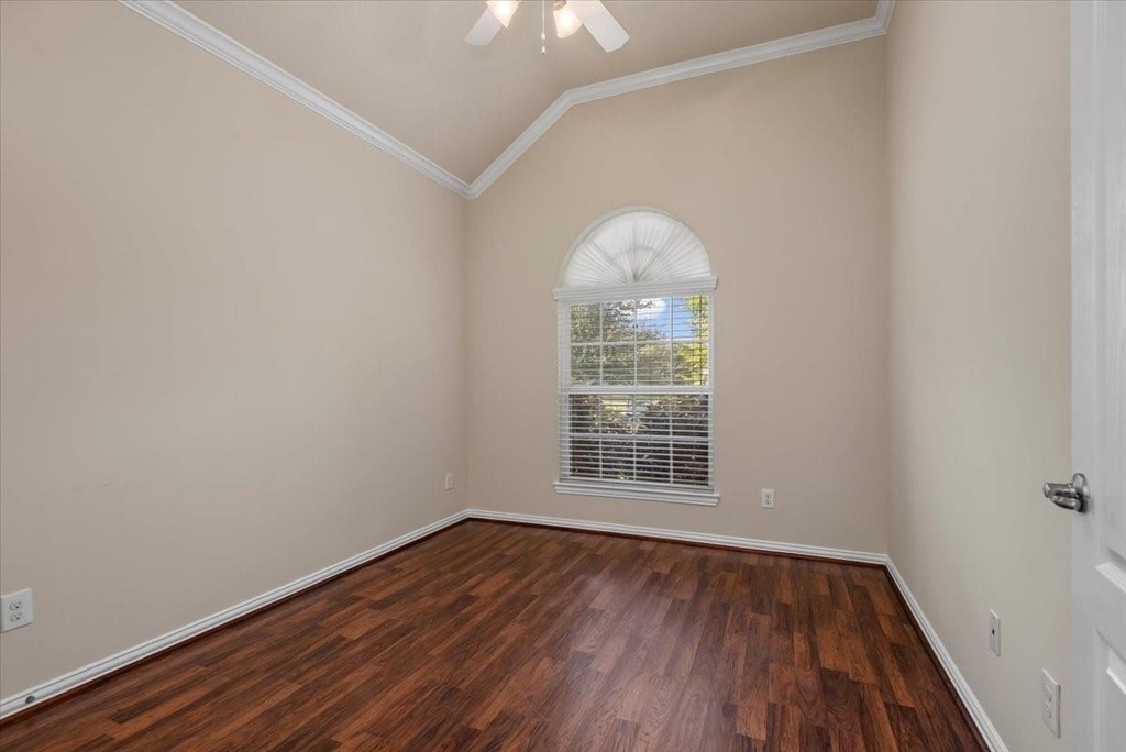 2217 Pine Creek Court - Photo 15