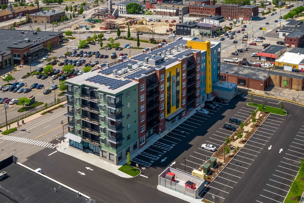 409 Elm - Photo 1