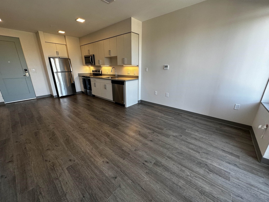 409 Elm - Photo 9