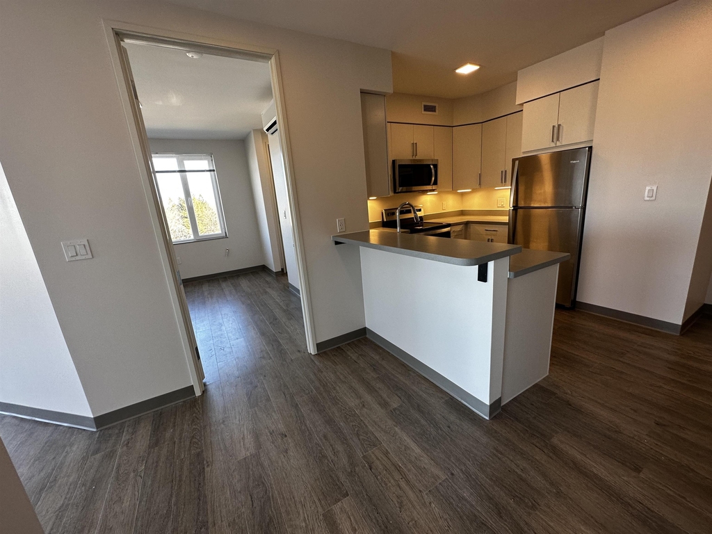 409 Elm - Photo 6