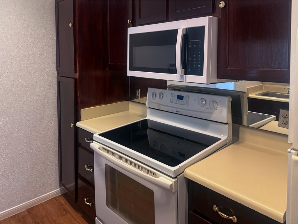8055 Cambridge Street - Photo 11