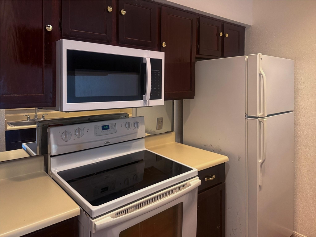 8055 Cambridge Street - Photo 10