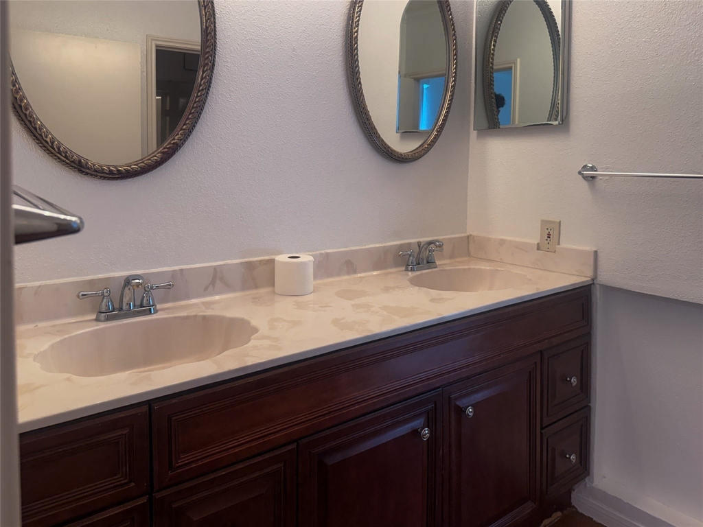 8055 Cambridge Street - Photo 16