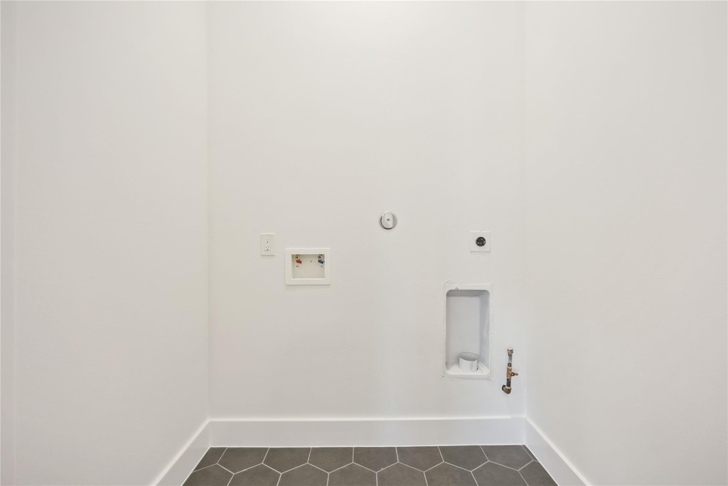 3022 Drew Street - Photo 16
