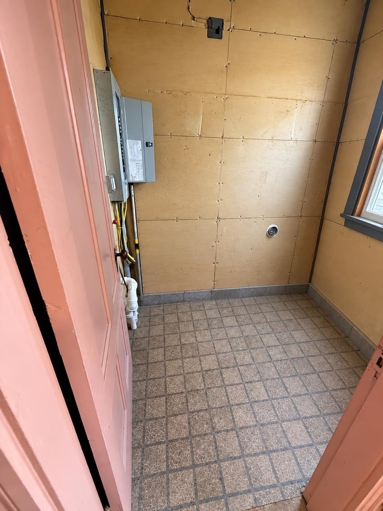 153 Belmont - Photo 7