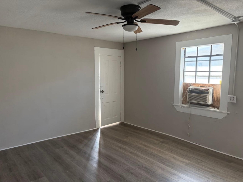 6139 Belcrest Street - Photo 19