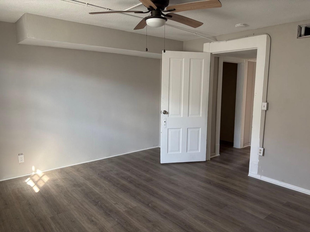 6139 Belcrest Street - Photo 18
