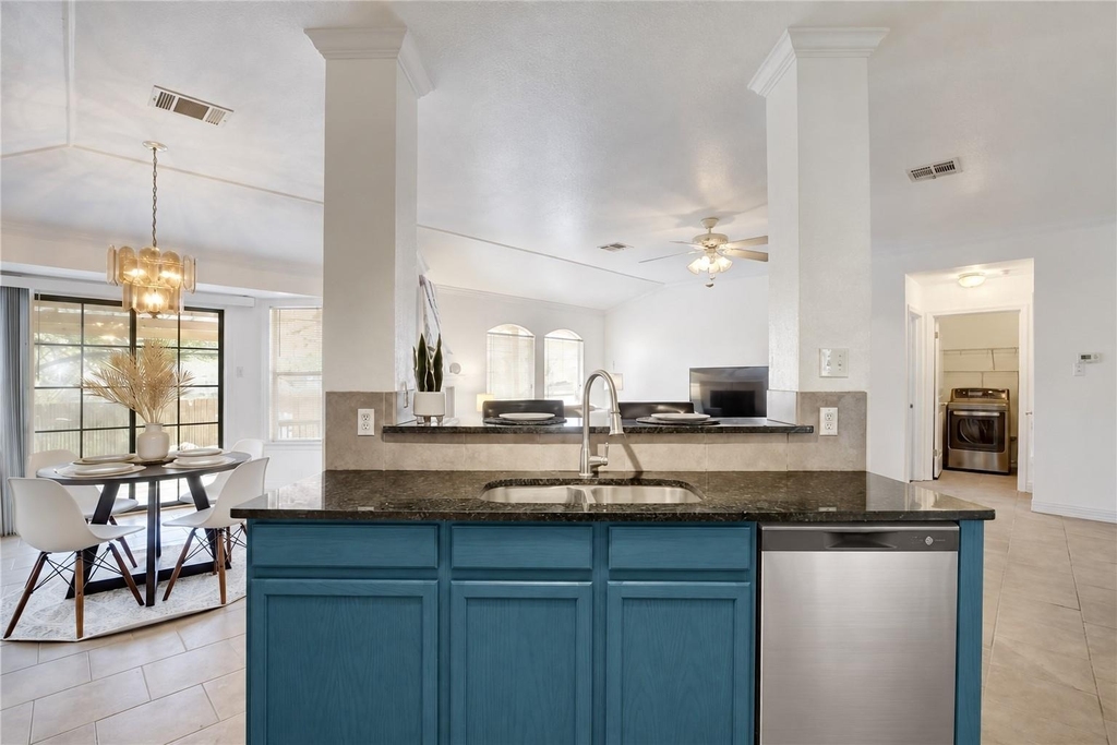 270 Masonwood Drive - Photo 2