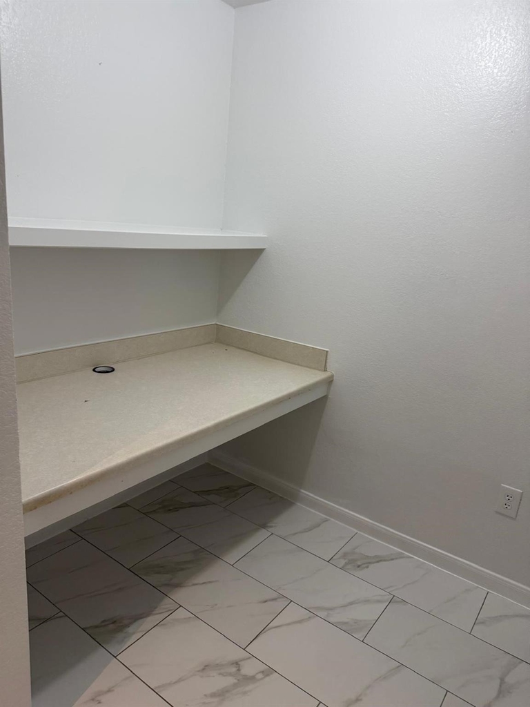 7575 Kirby Drive - Photo 24