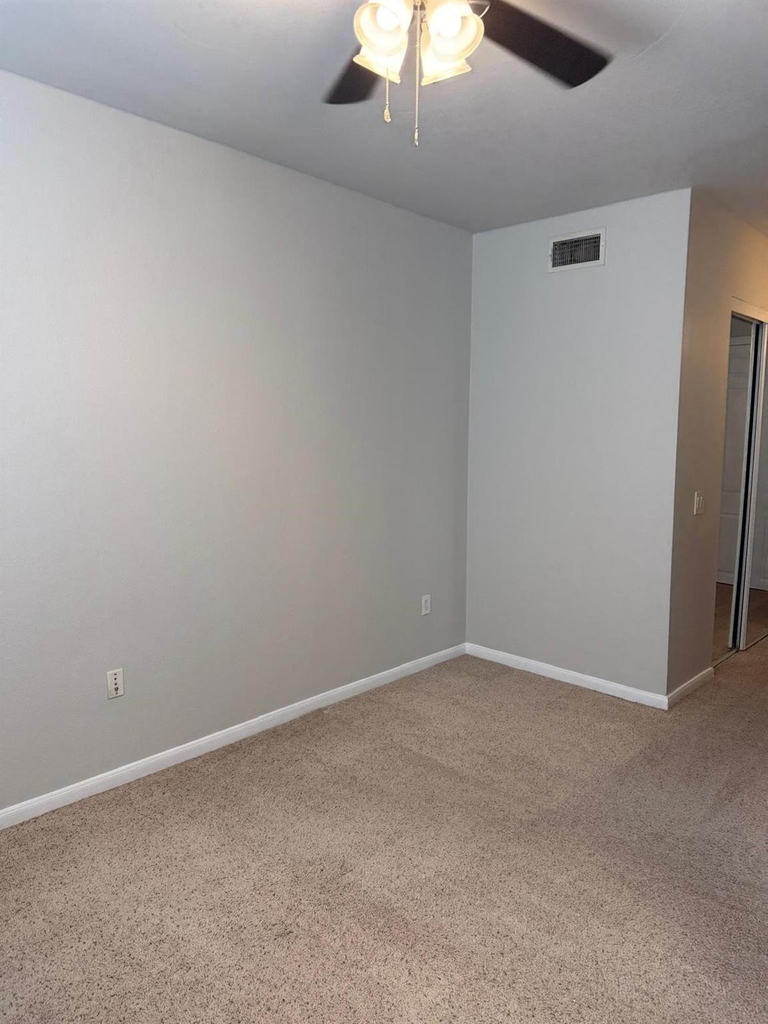 7575 Kirby Drive - Photo 6