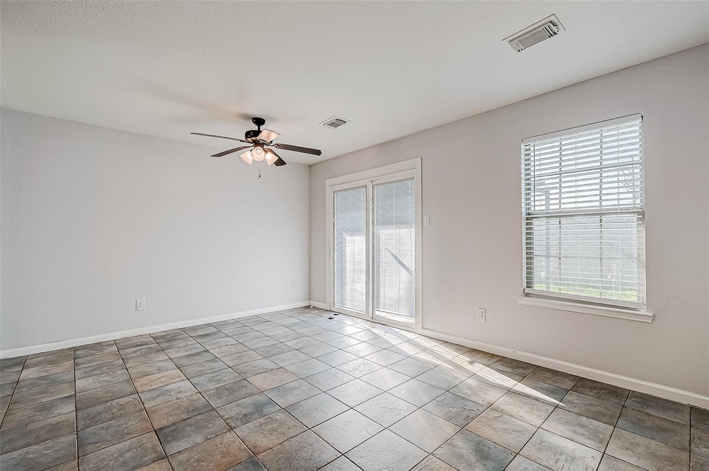 15711 Kings Cypress Lane - Photo 16
