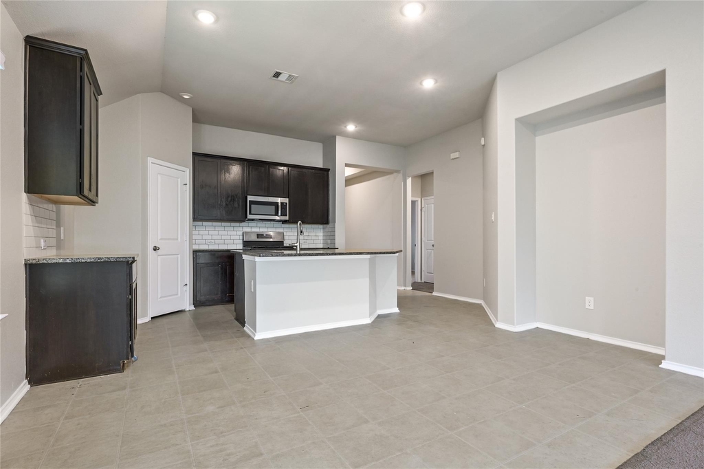 8910 Hartford River Lane - Photo 16