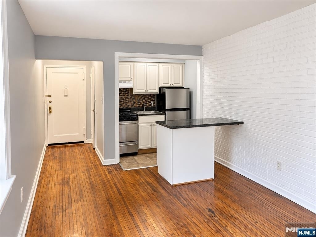 306 Grafton - Photo 1