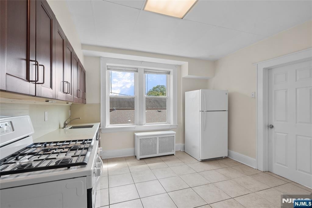 60-62 Elmwood - Photo 6