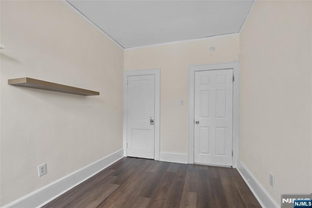 60-62 Elmwood - Photo 9