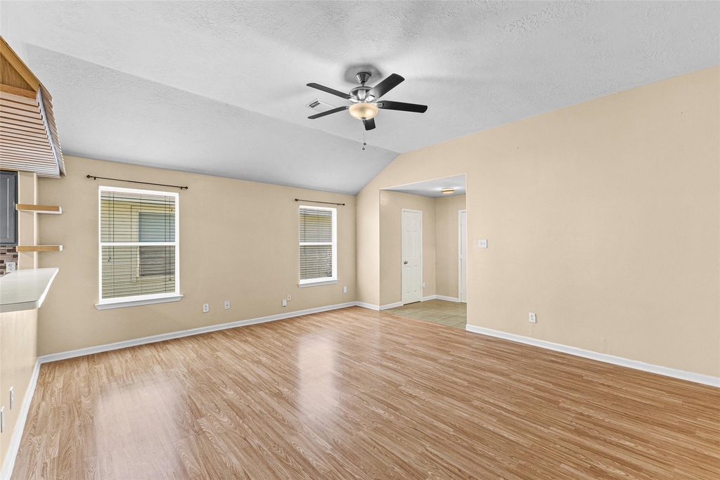 8538 Doskocil Drive - Photo 8