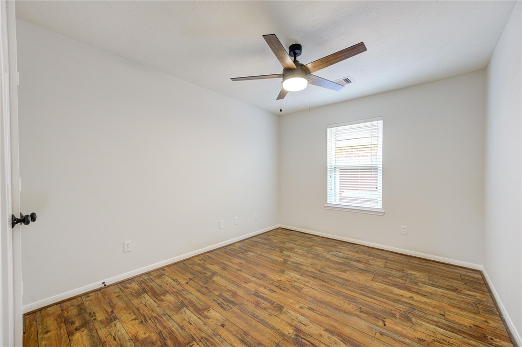 15831 Laurel Cove - Photo 4