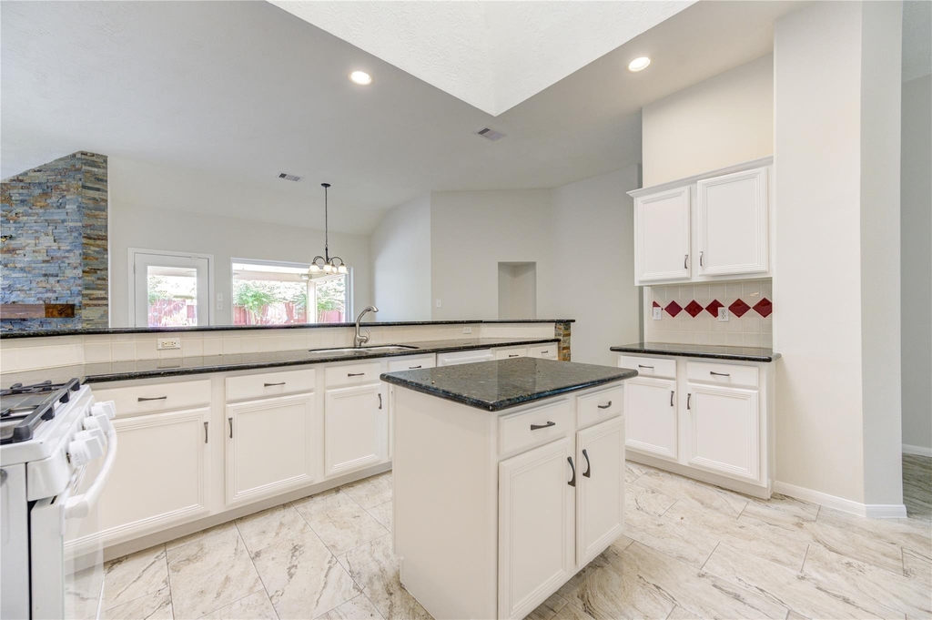 15831 Laurel Cove - Photo 17