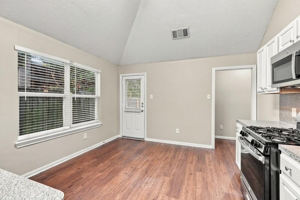 13527 Ambrose Street - Photo 4