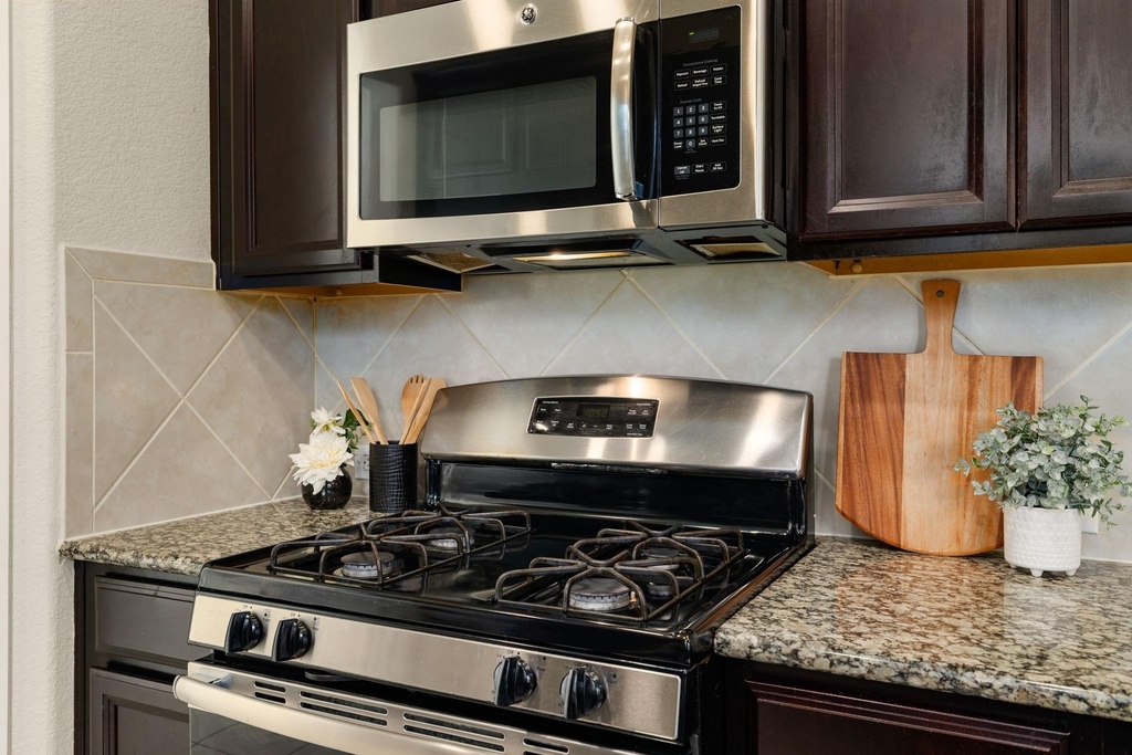 16955 Wedgeside Park - Photo 9