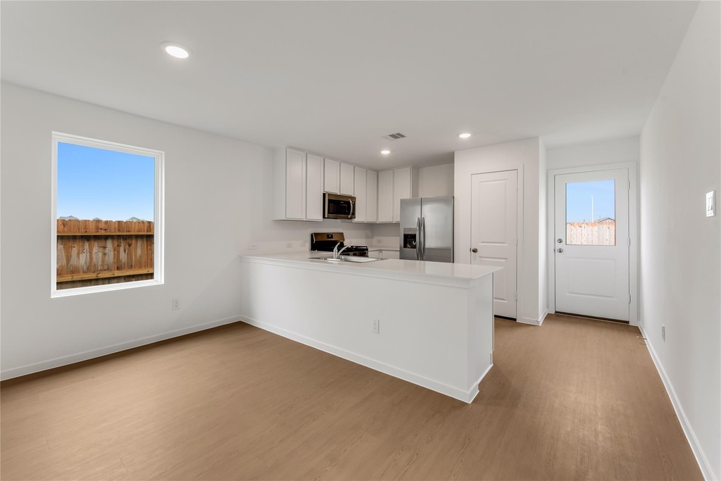 207 Farray Forest Lane - Photo 8