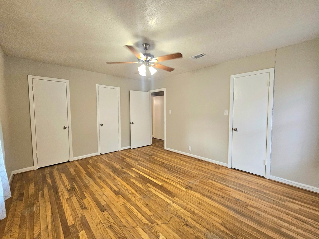 2618 San Jacinto Drive - Photo 11
