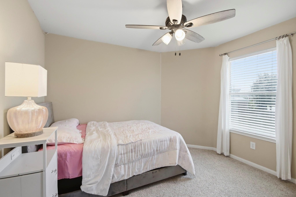 25450 Barmby Drive - Photo 21