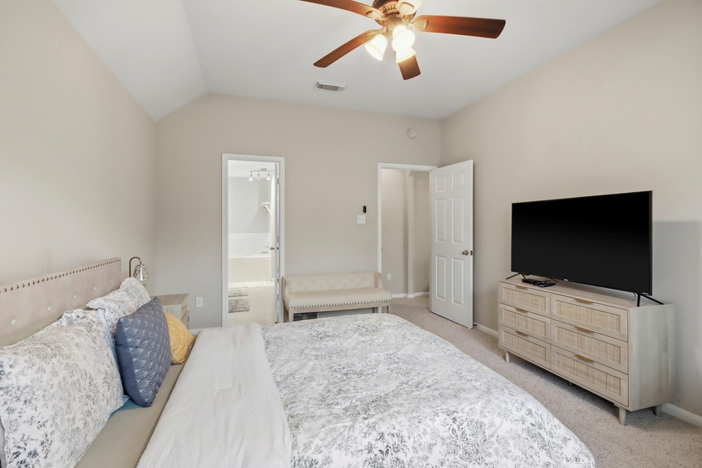 25450 Barmby Drive - Photo 1