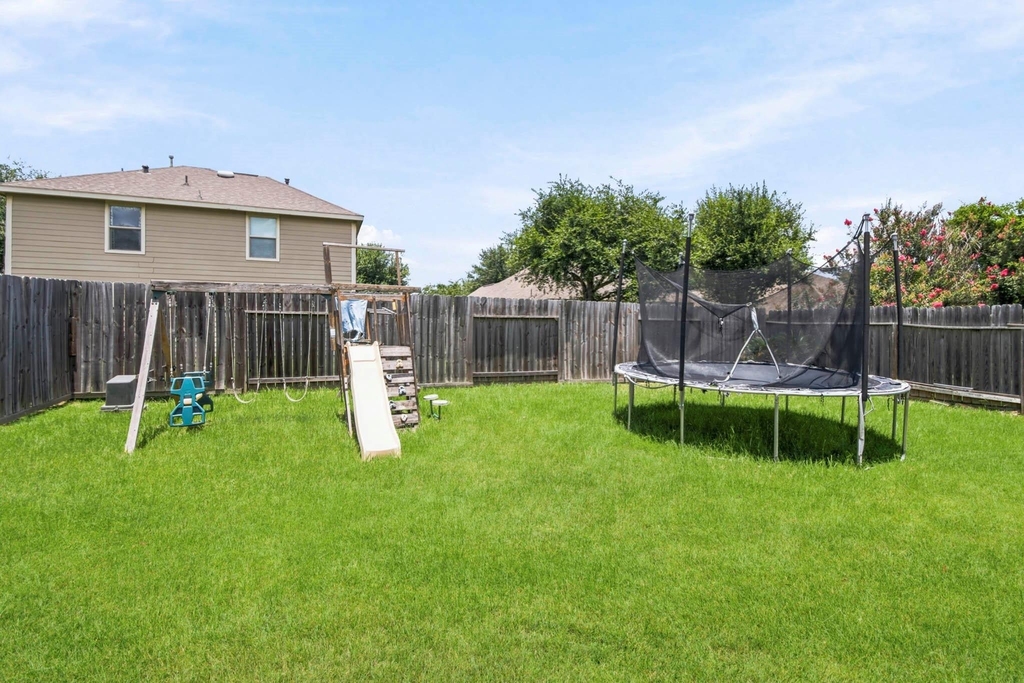 25450 Barmby Drive - Photo 27